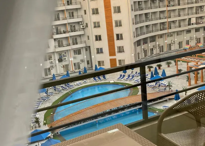 Tiba Golden With Pool View Steps From Sea * Hurgada